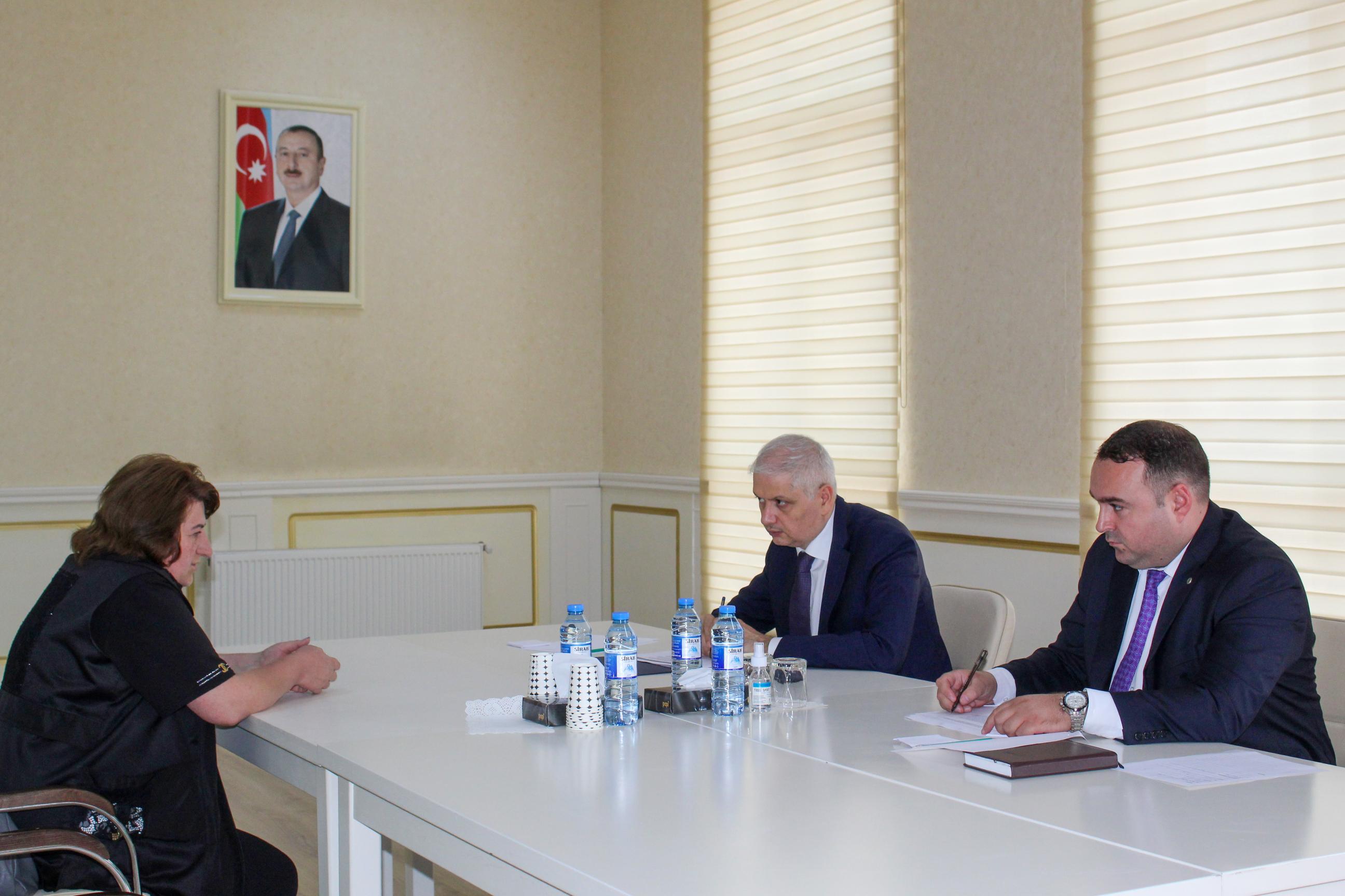 Nazir müavini Hidayət Abdullayev Gədəbəy rayonunda vətəndaşları qəbul edib